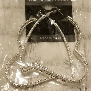 Fashion earrings
